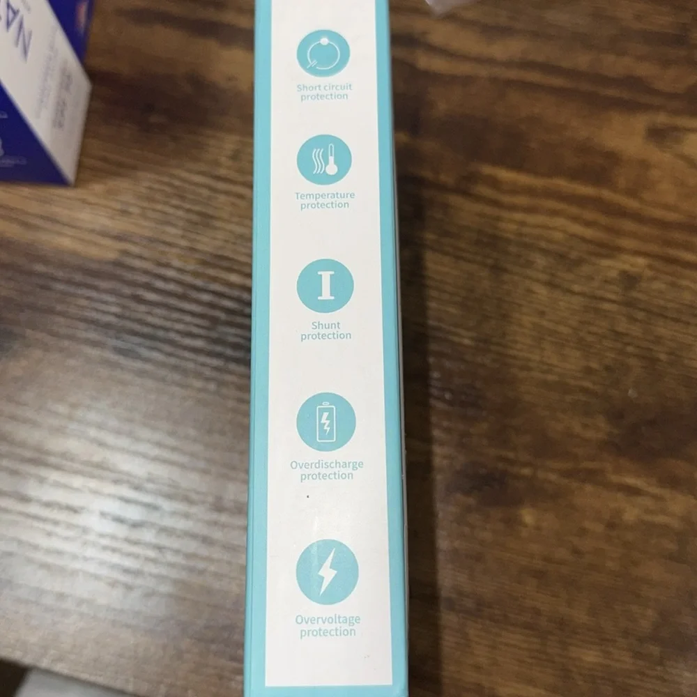3 in one fast wireless charger for phone applewatch and airpods all in one NWT